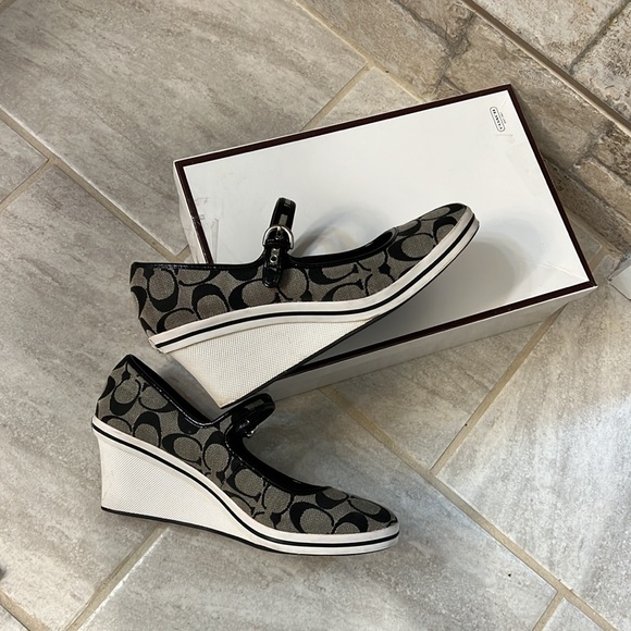 Coach Dannielyn mary jane style black/gray/white wedges, used, 9.5 - Picture 4 of 4
